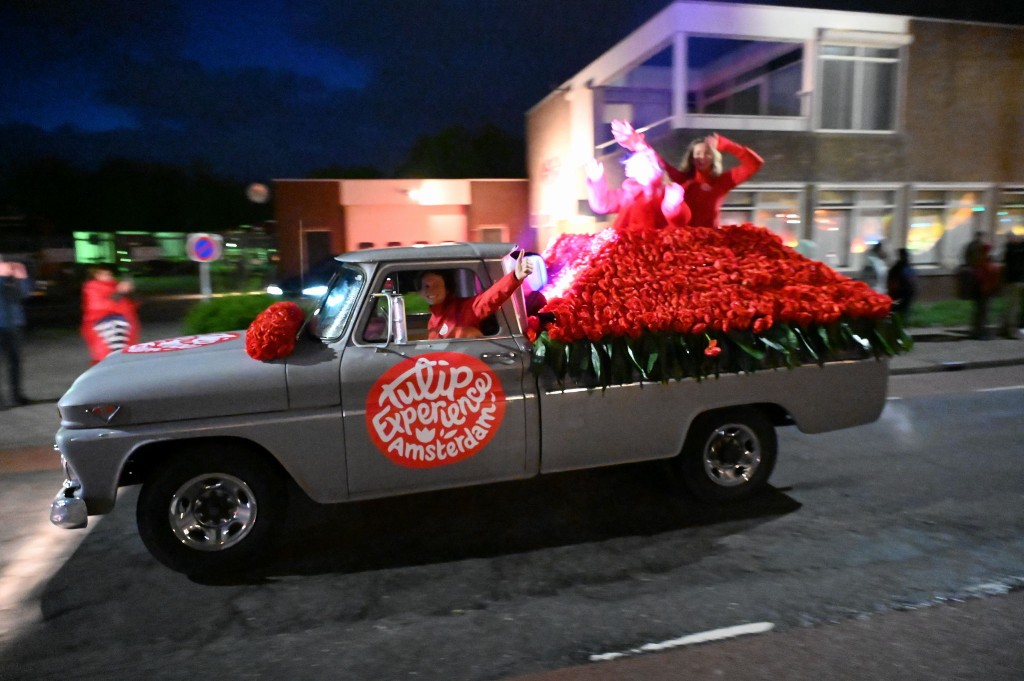 ../Images/Verlicht bloemencorso 2024 125.jpg